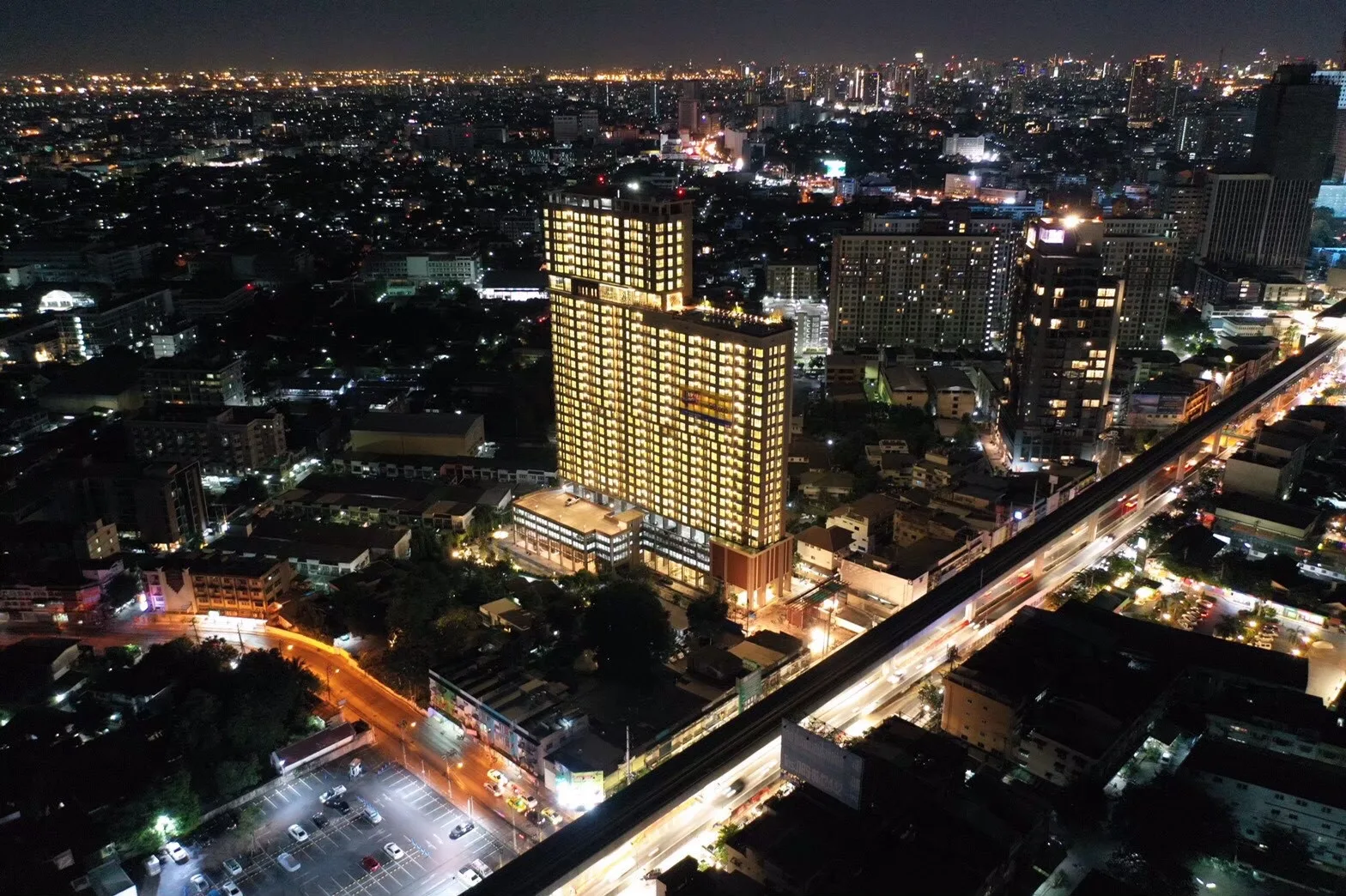 ภาพจริงของ ลุมพินี พาร์ค พหล 32 ย่านจตุจักร จาก Google Maps (รูปที่ 4)