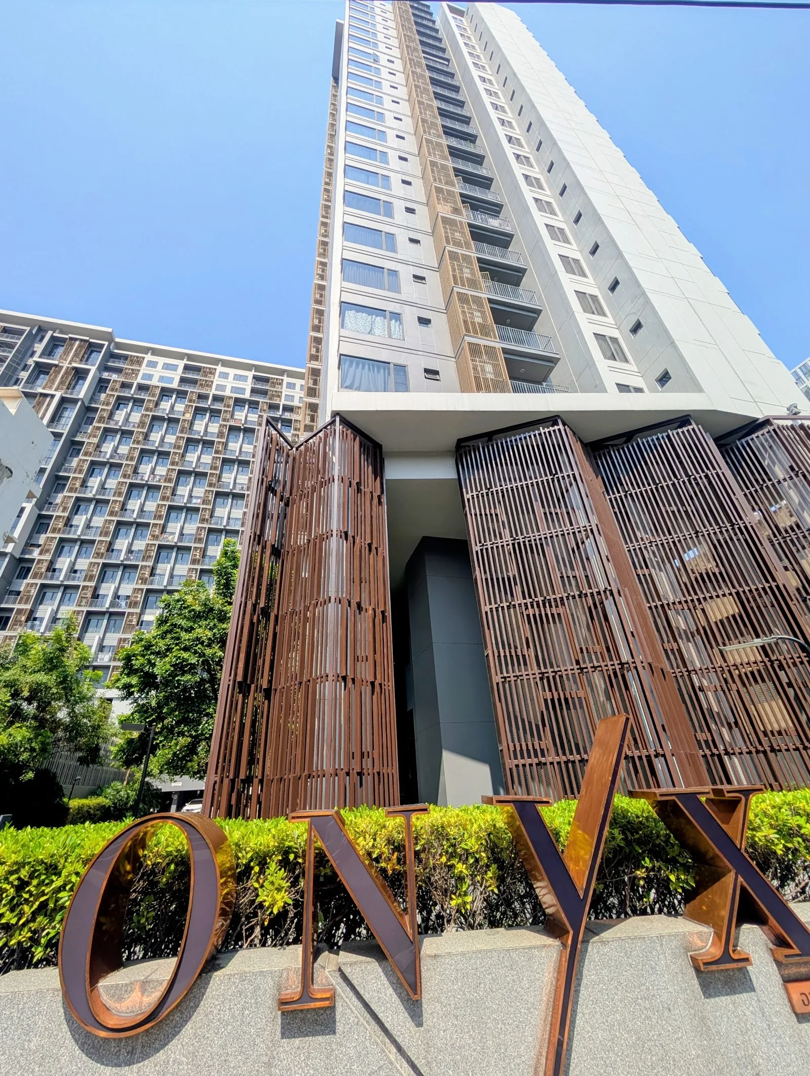 ภาพจริงของ ออนิกซ์ พหลโยธิน ย่านจตุจักร จาก Google Maps (รูปที่ 5)